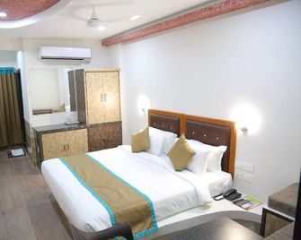 Hotel Sarovar - Ongole - Bedroom