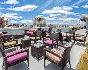 Inn at the Park by WorldMark - San Diego - Balcony