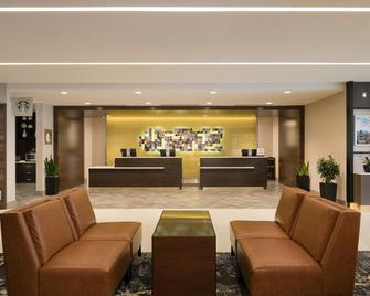 DoubleTree by Hilton Hotel Syracuse - Syracuse - Lobby