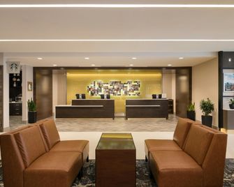 DoubleTree by Hilton Hotel Syracuse - סיראקוז - לובי