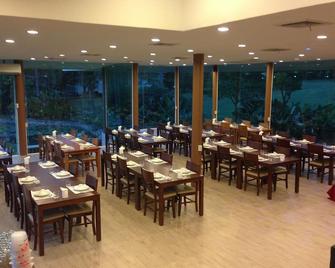 Suwan Driving Range And Resort - Chonburi - Restaurante