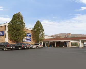 Best Western Plus Bradford Inn - Bradford - Building