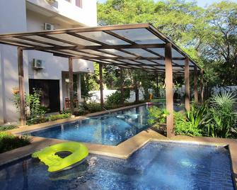 Casa Pacifico 2-Bedroom Apartment #1 Butterfly - Playa Negra - Pool