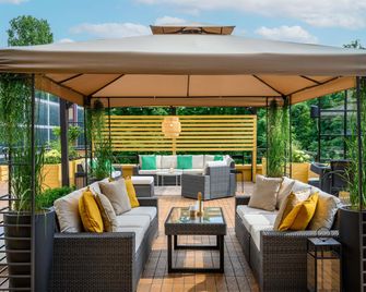 Novotel Budapest City & Budapest Congress Center - Budapest - Patio