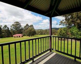 Cabins Nestled in 170 Acres of old Growth Forest Near the Valley of the Giants - Walpole - Balcony