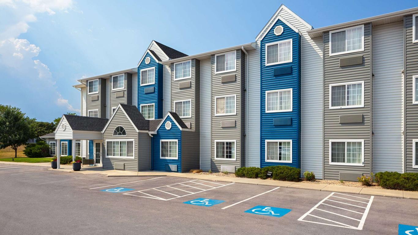 Microtel Inn & Suites by Wyndham Rapid City