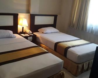 Hotel Beril Nur - Makassar - Habitación