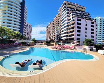 Luxury Beach Resort - Hora Rentals - Miami Beach - Uima-allas