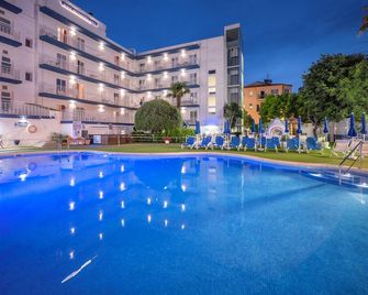 Ght Balmes, Hotel-Aparthotel&splash - קאללה - בריכה