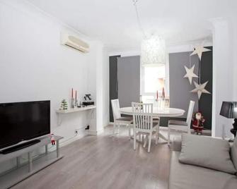 Mayka´s Flat near downtown and Sta Catalina´s area - Palma di Maiorca - Sala pranzo