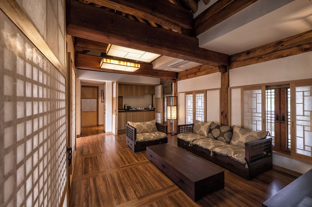 Gyeongwonjae By Walkerhill