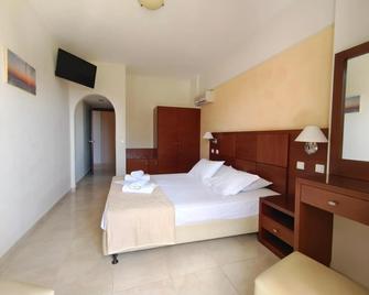 Alex - Karpathos - Habitación