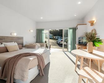 Asure Admirals View Motel - Paihia - Bedroom
