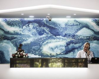 Estalagem Do Mar - São Vicente - Front desk