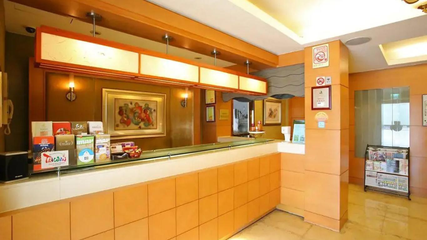 Elegance Hotel (Daan)