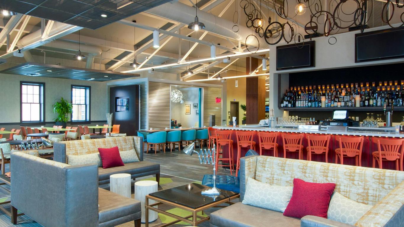 Hilton Garden Inn Burlington-Downtown