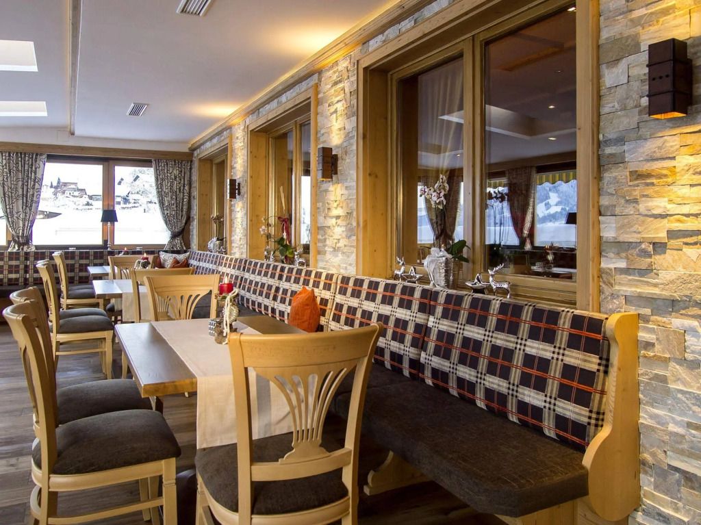 لاندهوتل ليتشنير - كيرتشبرغ ان تيرول - مطعم