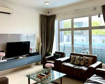 Lux Desaru Villa - Bandar Penawar - Obývací pokoj