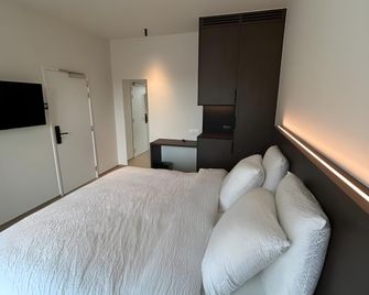 Manteka Logies - Ypres