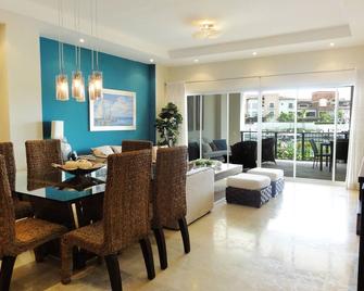 Cap Cana Luxurious Marina Condo - Punta Cana - Jadalnia