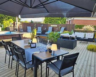 Les Epinettes chambres d'hôtes - Beauvais - Patio