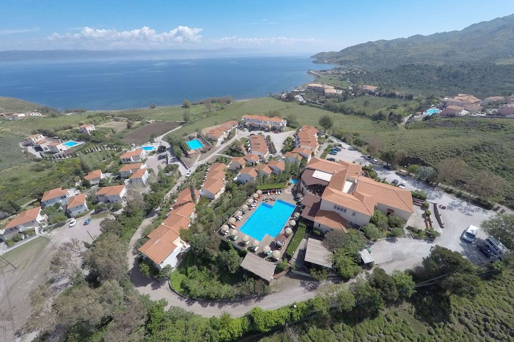 Belvedere Aeolis Hotel - מית'ימנה