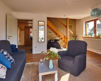 Bodensee Apartment Friedrichshafen Seenah - Friedrichshafen - Living room