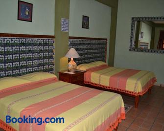 Hotel Posada La Casona de Cortes - Tlaxcala - Bedroom
