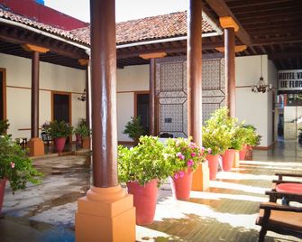 Hotel Villa De Flores - Uruapan