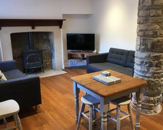 Newly renovated Steam Corn Mill - Bath - Living room