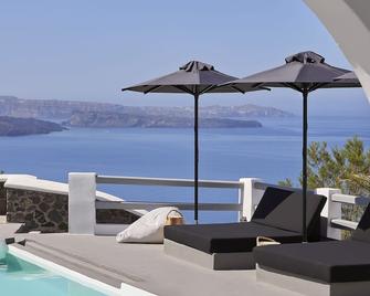 Mr. and Mrs. White Santorini - Oia - Balcony