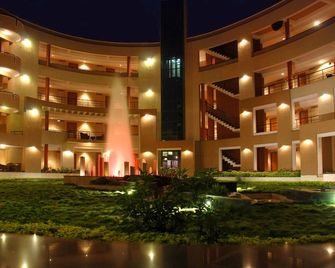 Hotel Malligi - Hosapete - Gebouw