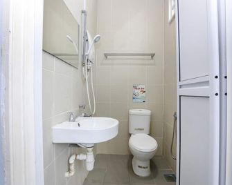 Hotel O Come Inn Premium - Kuala Terengganu - Koupelna