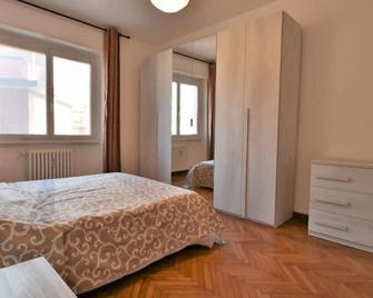 Apartment Forze Armate by Interhome - Milano - Camera da letto