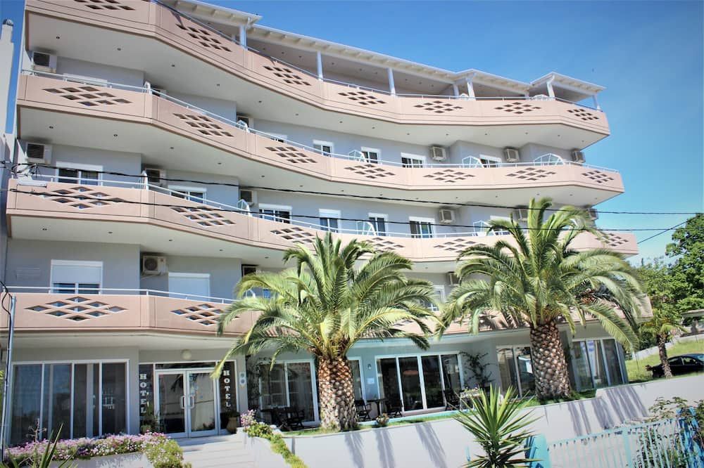 هوتل كرياتيس