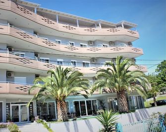 Hotel Cariatis - Nea Poteidaia - Bâtiment