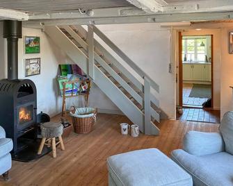Nice Home In Sakskøbing With Wifi - Sakskøbing - Huiskamer