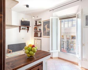 Guesthost - Ferrara Mercato Fancy Studio - Ferrara - Comedor