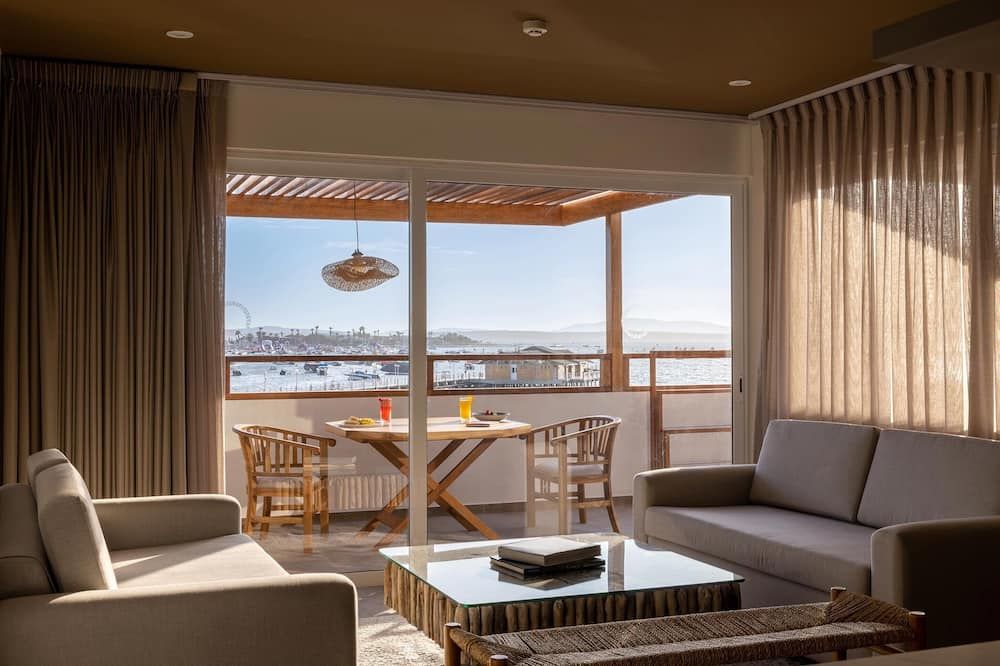 أرانوا باراكاس ريزورت آند سبا - باراكاس - غرفة معيشة