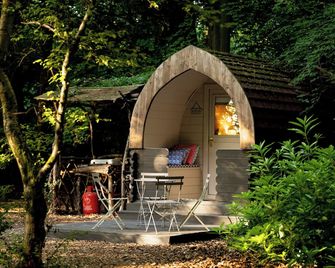 Hollington Park Glamping - Newbury - Binnenhof