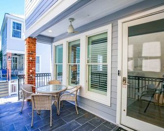 Captain's Quarters - Isle of Palms - Balkón