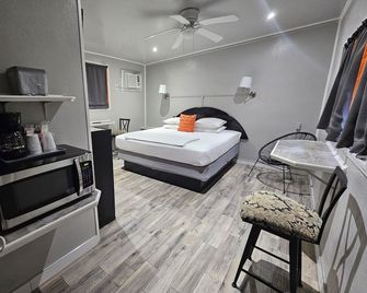 Orange Motel - Minneola