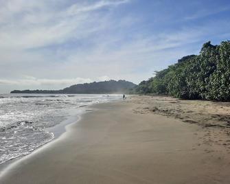 Evia Life Resort - Puerto Viejo de Talamanca - Strand