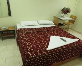 Hotel Prince Palace - Mumbai - Bedroom