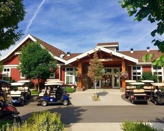 The Bread Breakers Cottage #67 w games room in garage - Osoyoos - Bygning