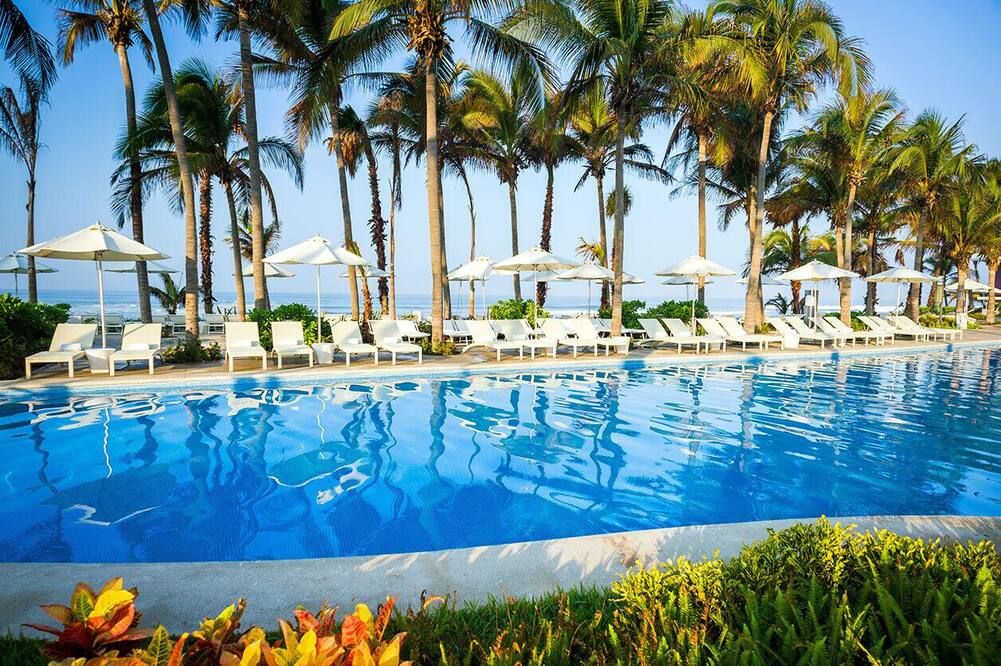 Luxurious resort stay for a group/family with beautiful beach and amazing pools! - Acapulco - Pileta