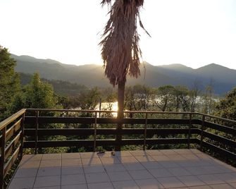 Orta San Giulio: house surrounded by greenery ideal for families. C.I.R. 00311200018 - Orta San Giulio - Balcone