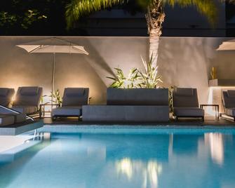 Brasil Suites Boutique Hotel - Glyfada - Pool