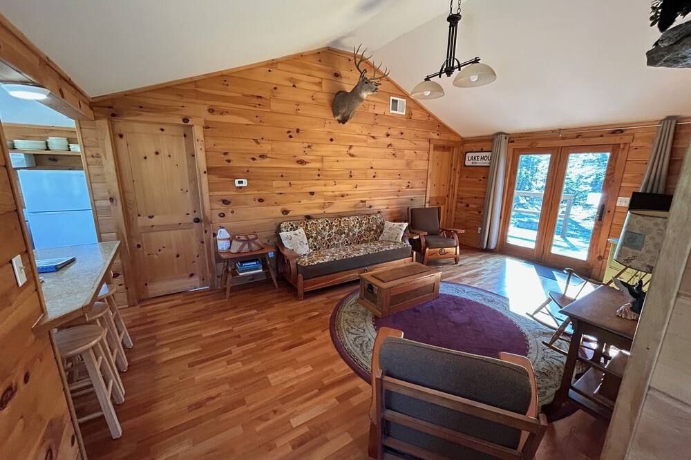 Bass Drive Cottage, Ashland Pa
