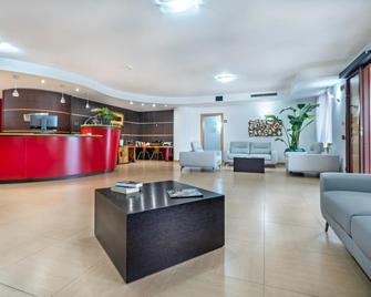 Marc Hotel - Vieste - Lobi